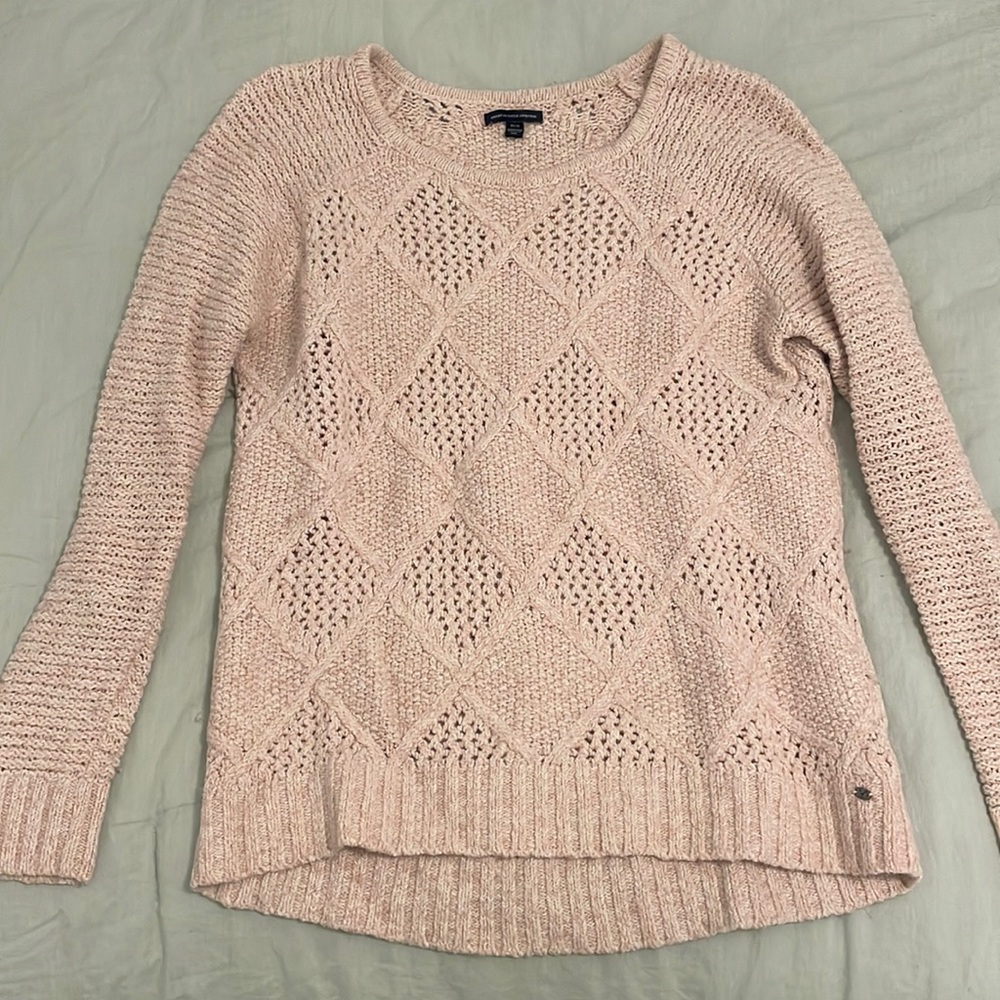 American Eagle Size M Pink Sweater